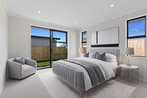 Photo of property in 13 Onekura Street, Red Beach, 0932