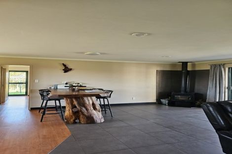 Photo of property in 293 Koputaroa Road, Koputaroa, Shannon, 5575