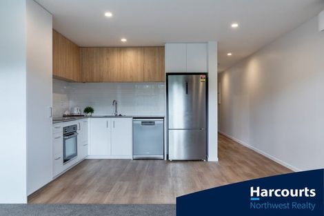 Photo of property in 4 Tuputupu Drive, Kumeu, 0810