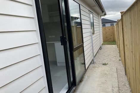 Photo of property in 5 Toropapa Close, Takanini, 2110