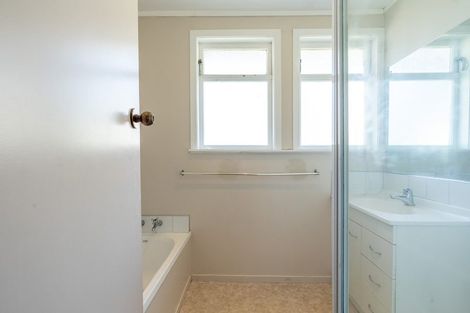 Photo of property in 26 Pollen Crescent, Melville, Hamilton, 3206