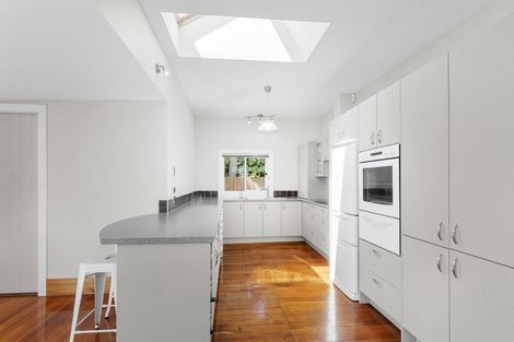Photo of property in 23 Riverview Street, Beckenham, Christchurch, 8023