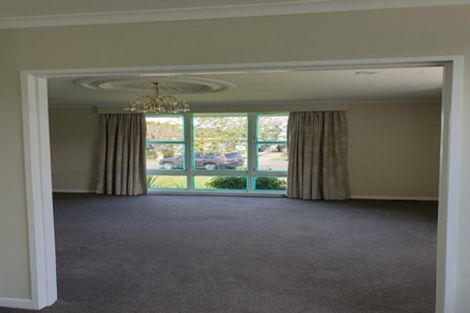 Photo of property in 10 Rakino Place, Awapuni, Palmerston North, 4412