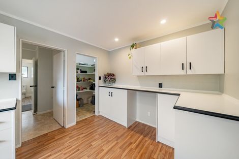 Photo of property in 286f1- Fergusson Drive, Heretaunga, Upper Hutt, 5018