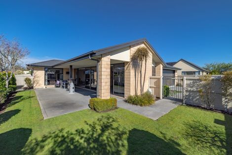 Photo of property in 11 Waterford Avenue, Northwood, Christchurch, 8051