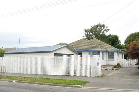 Photo of property in 5 Greendale Avenue, Avonhead, Christchurch, 8042