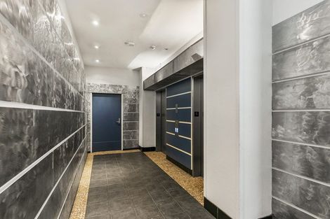 Photo of property in St Peters Apartments, 10a/192 Willis Street, Te Aro, Wellington, 6011
