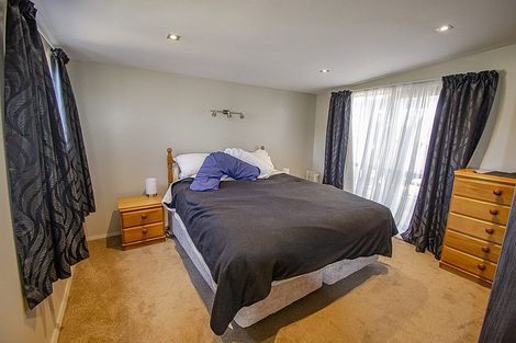 Photo of property in 2 Gavan Street, Cromwell, 9310