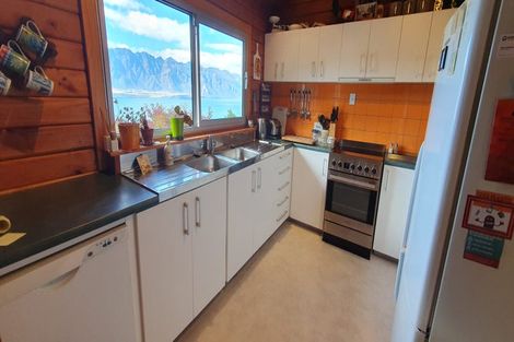 Photo of property in 24 Greenstone Place, Fernhill, Queenstown, 9300