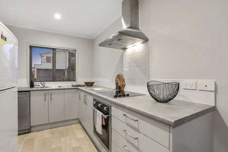 Photo of property in 9 Silvereye Road, Hobsonville, Auckland, 0616