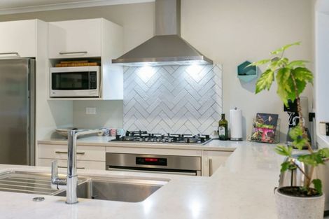 Photo of property in 28c Hamilton Road, Cambridge, 3434