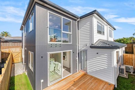 Photo of property in 7c Maroubra Place, Botany Downs, Auckland, 2010