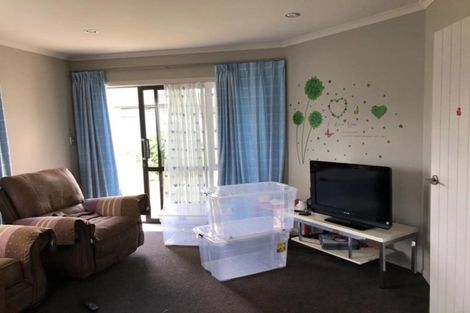 Photo of property in 39 Farringdon Avenue, Rototuna North, Hamilton, 3210