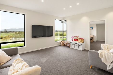 Photo of property in 2/48 Livingstone Road, Ngahinapouri, Hamilton, 3290