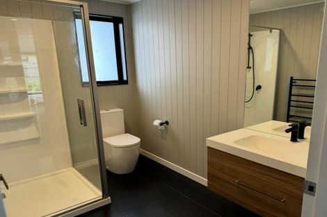 Photo of property in 8 Kaiwaru Place, Waikanae, 5036