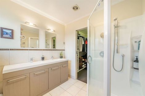 Photo of property in 33 Milton Street, Trentham, Upper Hutt, 5018