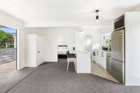 Photo of property in 30 Granger Road, Cockle Bay, Auckland, 2014