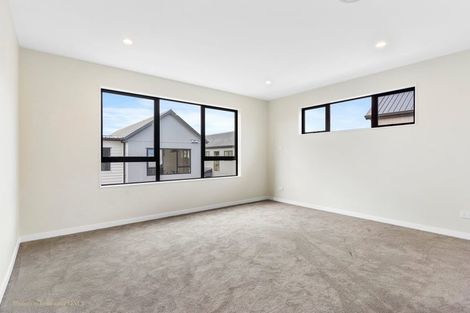 Photo of property in 5 Babos Avenue, Kumeu, 0810
