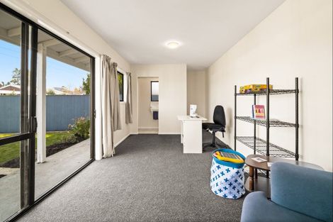 Photo of property in 77 Beach Street, Saint Clair, Dunedin, 9012