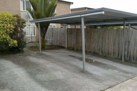Photo of property in 68 Brashier Circle, Sunnyvale, Auckland, 0612