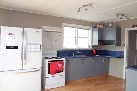 Photo of property in 52 Johnson Street, Milton, 9220