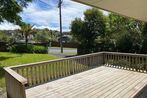 Photo of property in 23 Ellice Road, Totara Vale, Auckland, 0629