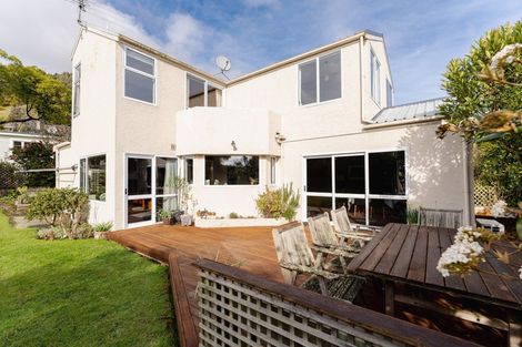Photo of property in 6 Rosehill Road, Macandrew Bay, Dunedin, 9077