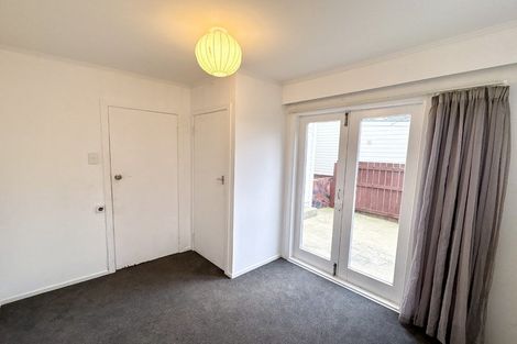 Photo of property in 123 Onepu Road, Lyall Bay, Wellington, 6022