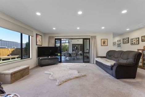 Photo of property in 202 Acacia Bay Road, Nukuhau, Taupo, 3330