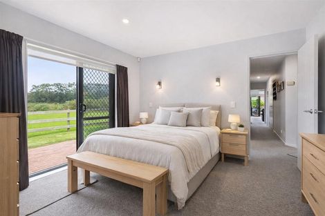Photo of property in 68 South Kensington Way, Henderson, Auckland, 0612