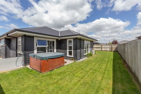 Photo of property in 33 Lewis Crescent, Rolleston, 7614