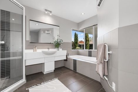 Photo of property in 6r Cherry Way, Bethlehem, Tauranga, 3110