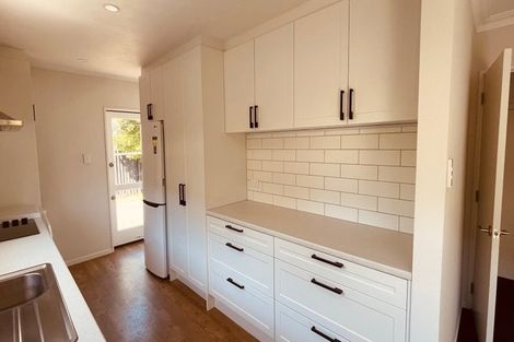 Photo of property in 18 Rembrandt Place, Burnside, Christchurch, 8053