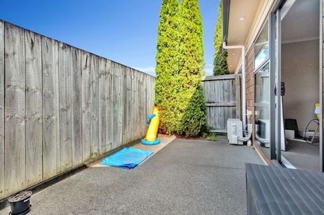 Photo of property in 108u4 Old Farm Road, Hamilton East, Hamilton, 3216