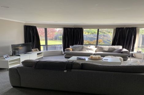 Photo of property in 22 Linkwater Way, Parklands, Christchurch, 8083