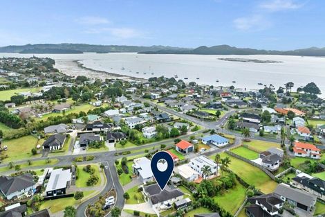 Photo of property in 25 Waitemata Drive, One Tree Point, 0118