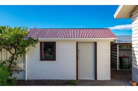 Photo of property in 1 Pitman Place, Waimate, 7924