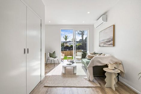 Photo of property in 7a Camrose Place, Glenfield, Auckland, 0629