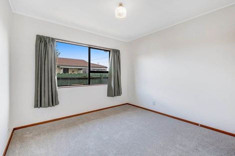 Photo of property in 1/131 Centreway Road, Orewa, 0931
