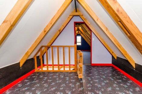 Photo of property in 69 Mazengarb Road, Paraparaumu Beach, Paraparaumu, 5032