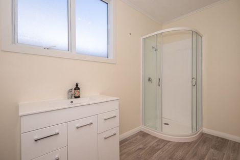 Photo of property in 82- 84 Queen Street, Westport, 7825