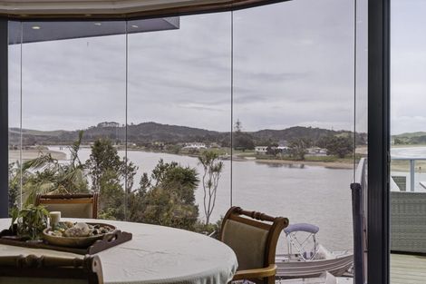 Photo of property in 16 Bush Point Road, Cable Bay, 0420