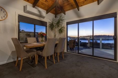 Photo of property in 10 Kinloch Place, Papakowhai, Porirua, 5024