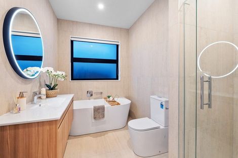 Photo of property in 24 Tipu Crescent, Wainui, 0992