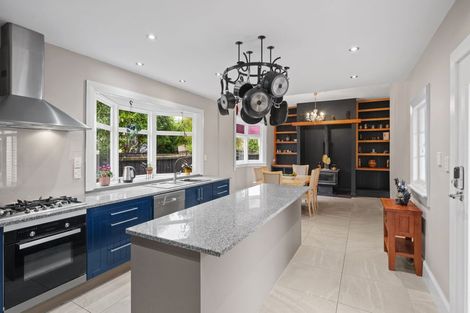 Photo of property in 12 Medway Street, Richmond, Christchurch, 8013