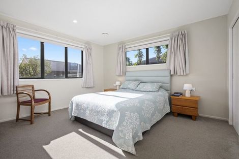 Photo of property in 8 Modello Lane, Waiuku, 2123