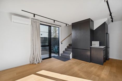 Photo of property in 39 Casterway Crescent, Jacks Point, 9371