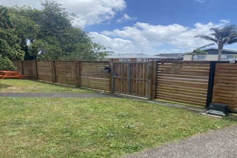 Photo of property in 16 Tatariki Street, Rosehill, Papakura, 2113