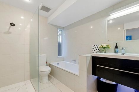Photo of property in 394 Papanui Road, Strowan, Christchurch, 8052