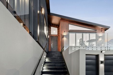 Photo of property in 9 Mcneil Crescent, Wanaka, 9305